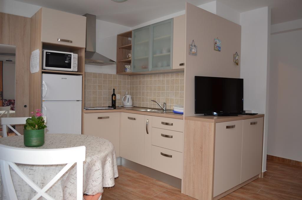 Apartments Lora Baska  Room photo